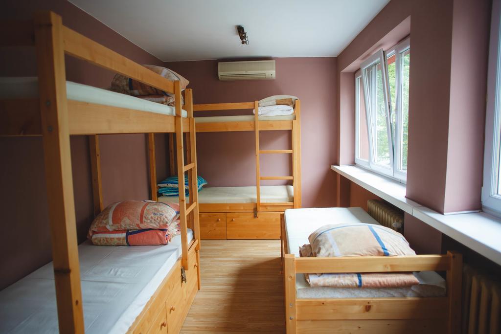 Hostel Lwowska26 Krasków Rum bild