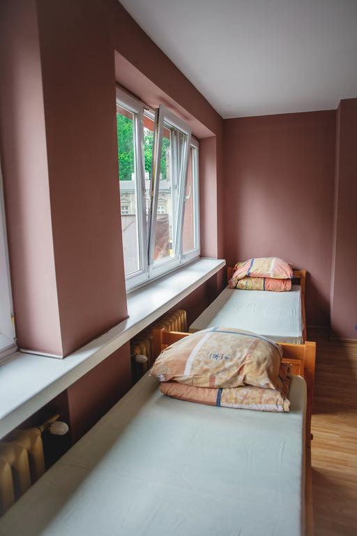 Hostel Lwowska26 Krasków Rum bild