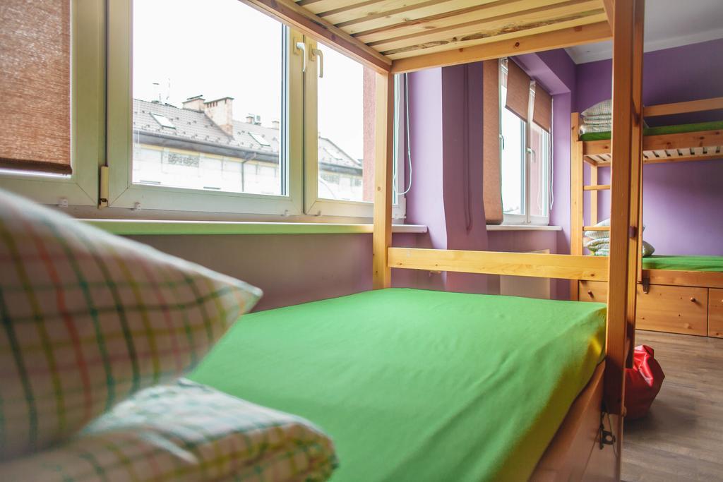 Hostel Lwowska26 Krasków Rum bild