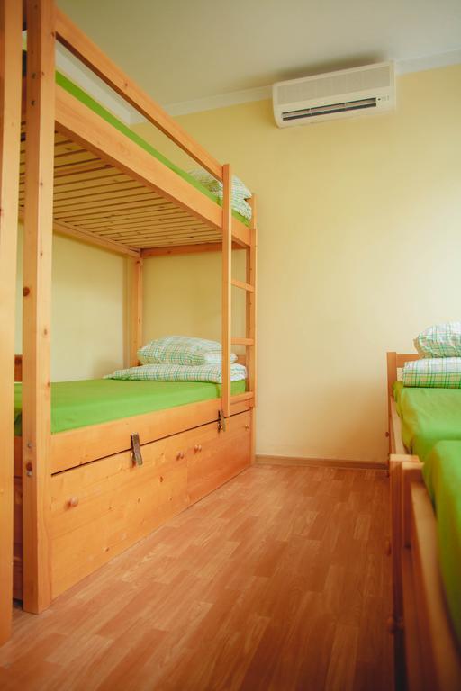 Hostel Lwowska26 Krasków Rum bild